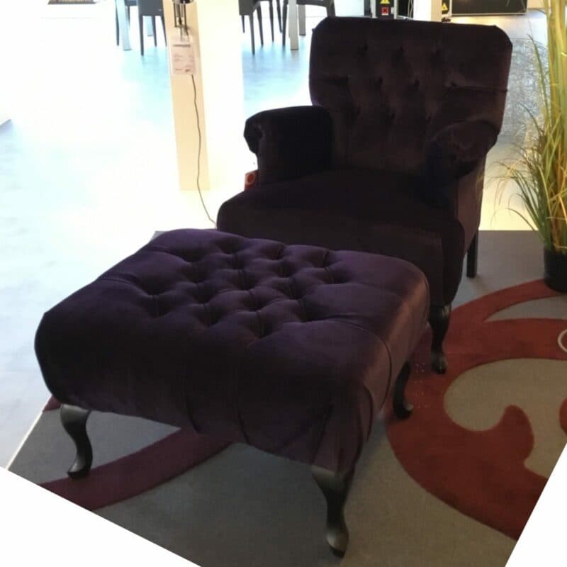 PMP Furnishing „Lady” Sessel mit Hocker