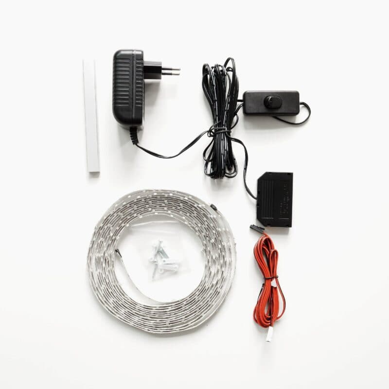 Trendstore Mirna LED-Band in 460 oder 300 cm Länge als Freisteller.