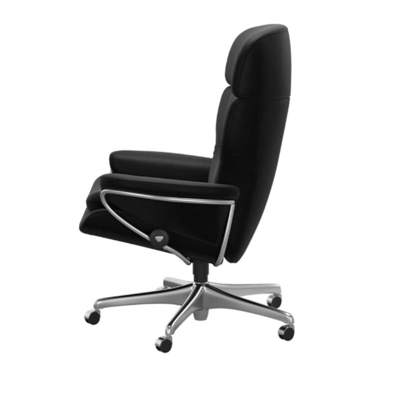 Stressless Rome Sessel Home Office High Back in Leder Batick Black mit höhenverstellbarer Kopfstütze.