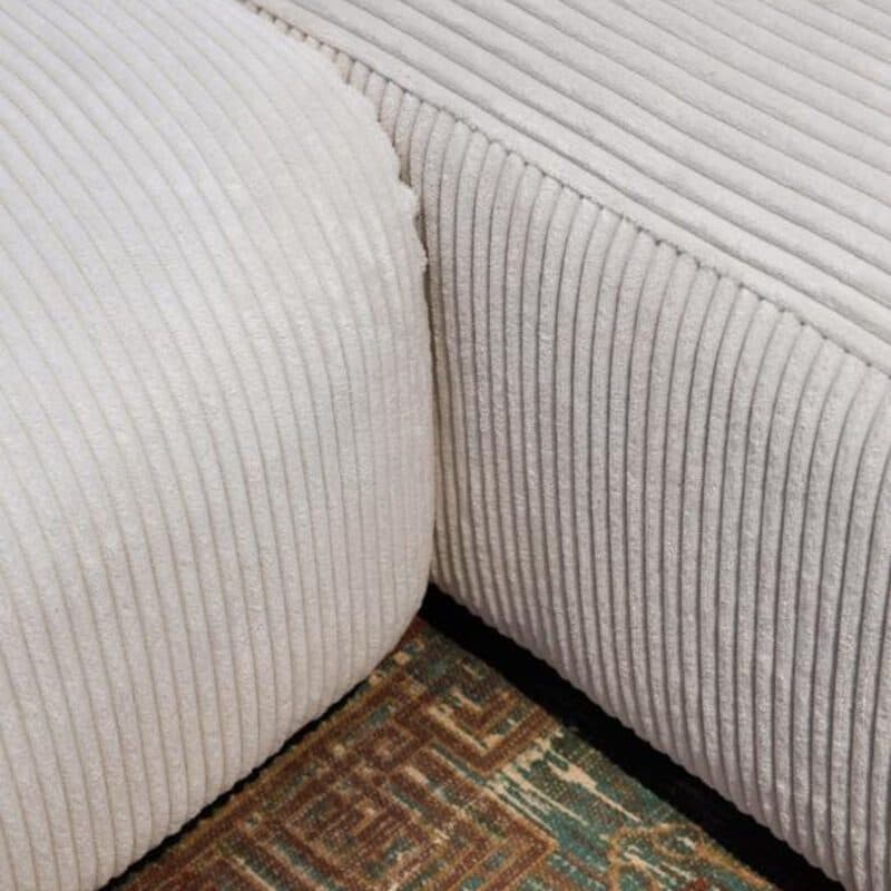 freistil by Rolf Benz Freistil 187 Ecksofa mit Ottomane rechts und Bezug Cord in Weiss — Detail Cordbezug