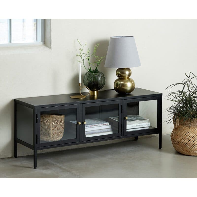 Trendstore Unell TV Lowboard mit 3 Glastüren - Wohnbeispiel