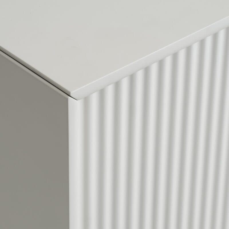 Liadomo Palma Sideboard in Dekor Greige mit geriffelten Fronten - Detailbild.