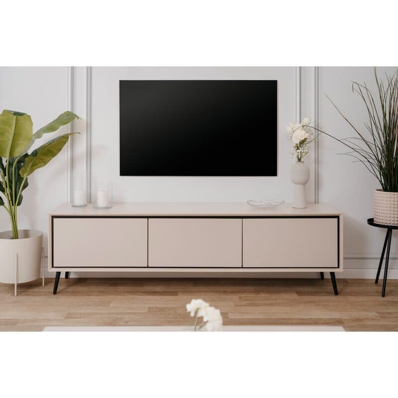Liadomo Fona Lowboard mit 3 Klappen in Beige mit Absetzungen in Schwarz - Wohnbeispiel, frontal
