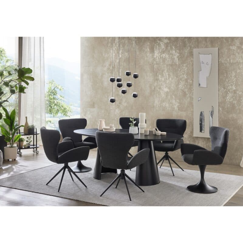 Musterring JustB! SP150 ovaler Esstisch mit Platte aus Eiche in Schwarz und Gestell in Schwarz - Wohnbeispiel
