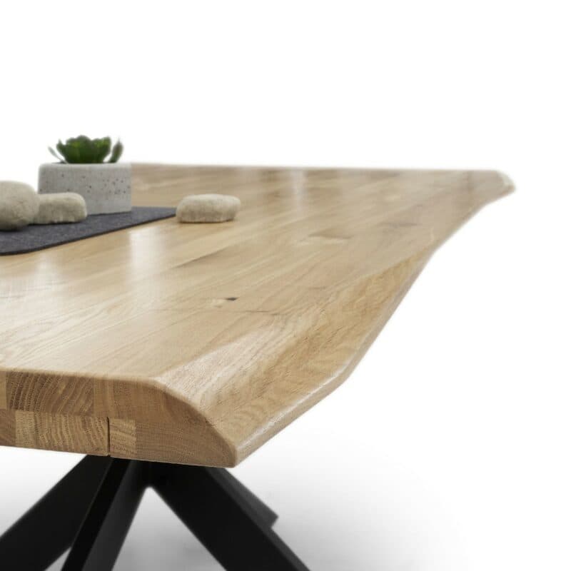 Trendstore Elian Esstisch aus Eiche massiv geölt – Detail Platte