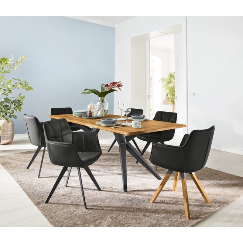 Musterring Tamina Schalensessel in Bezug Leder Florenz schwarz, Wohnbeispiel.