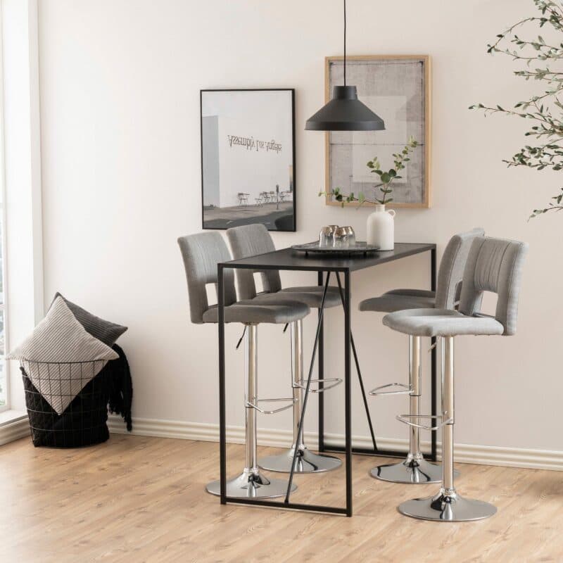 Trendstore „Adante“ Barhocker hellgrau Wohnbeispiel