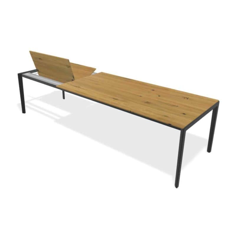 Team 7 Tak Auszugstisch mit Tischplatte in Eiche Wild und Gestell schwarz matt zeigt Einlegeplatten