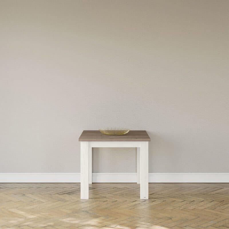 set one by Musterring Type 66 Esstisch mit einer Tischplatte in Eiche Nelson und einem Tischgestell in Pino Aurelio - Wohnbeispiel