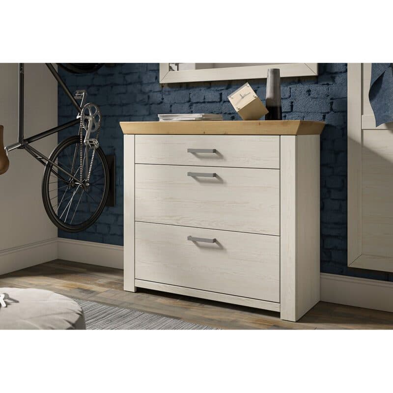 set one by Musterring York-Dielen GA-15 Schuhschrank mit Deckplatte in Artisan Eiche Nachbildung und Korpus in Dekor Pino Aurelio - Wohnbeispiel