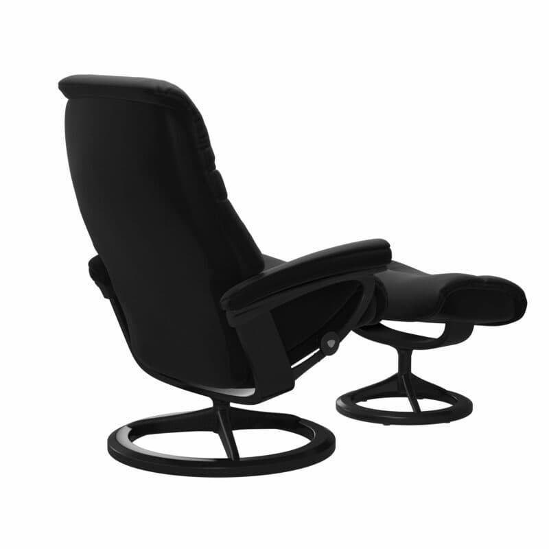 Stressless Sunrise Sessel Signature mit Hocker – Schrägansicht