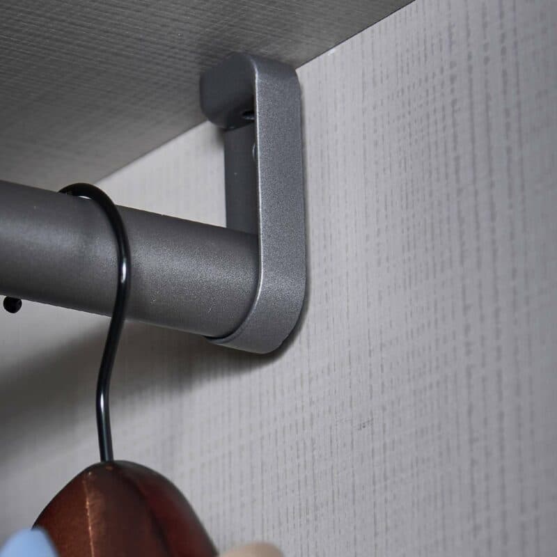 Contur Loretto Drehtürenschrank – Detail Innenausführung