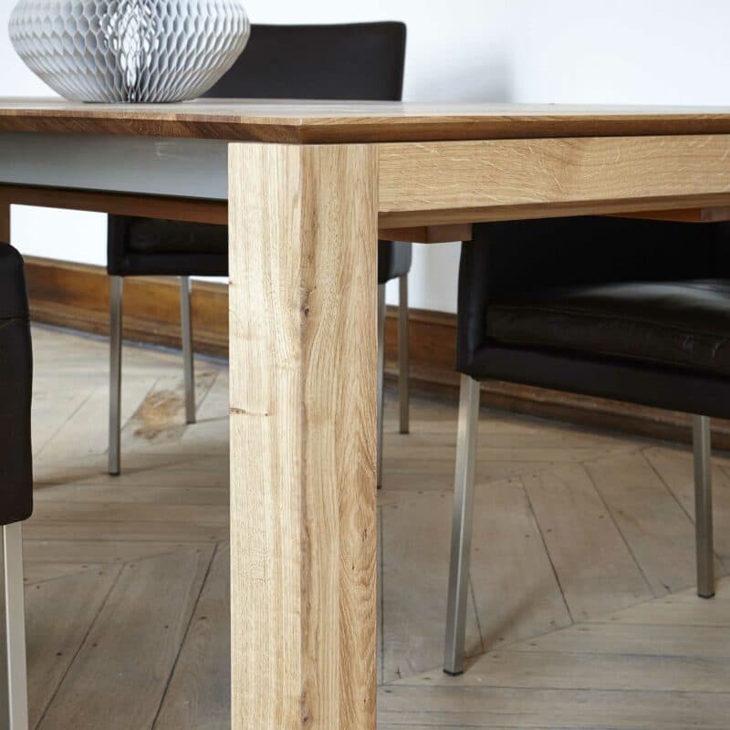 Contur Auszugstisch 3400 mit 4-Fuss in Eiche massiv Detailansicht