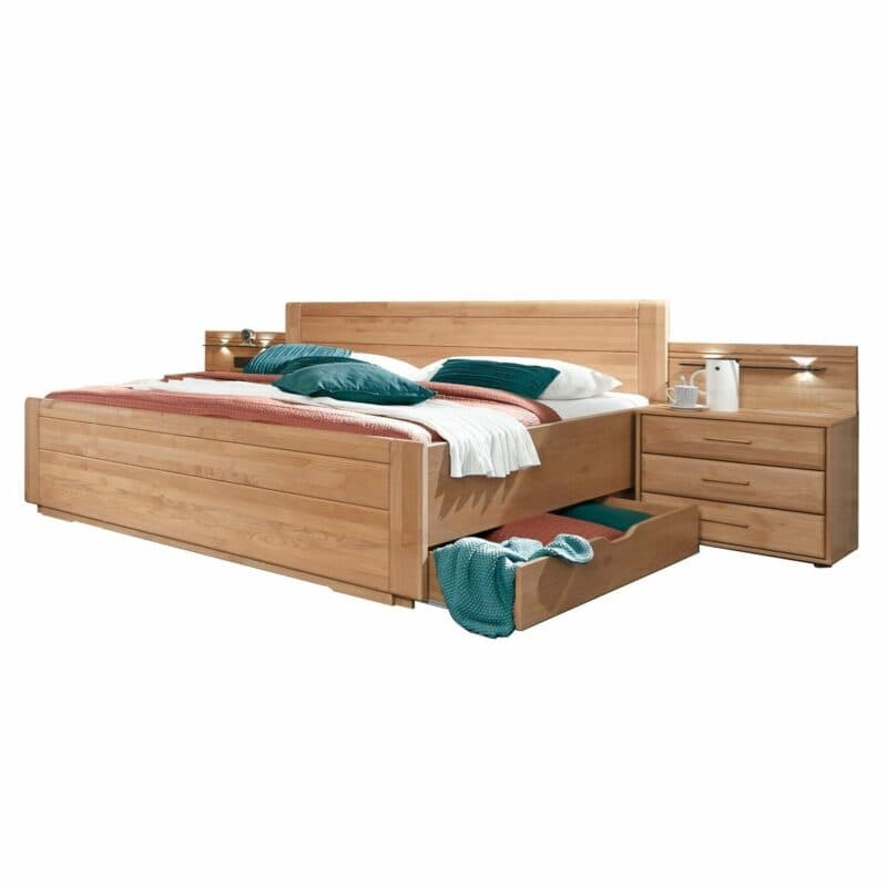 Trendstore LS 658016 Doppelbett in Eiche teilmassiv mit Nachttischen, LED Beleuchtung und Bettschubkasten als Freisteller.