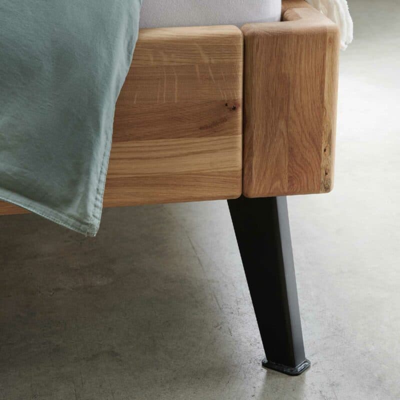 Natura 1660 Doppelbett – Detail Fuß