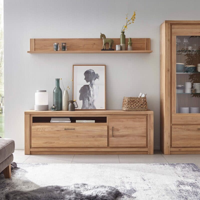 Natura Farmingdale Wandboard in Eiche massiv geölt als Wohnbeispiel