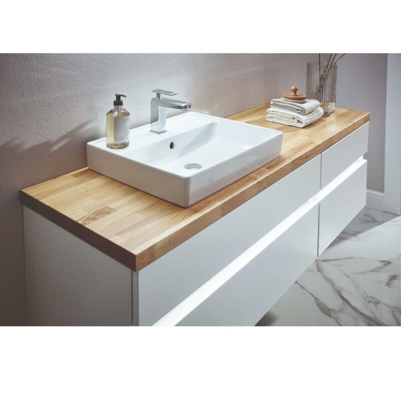 b-collection b-essence Waschtisch in Weiß und Eiche.