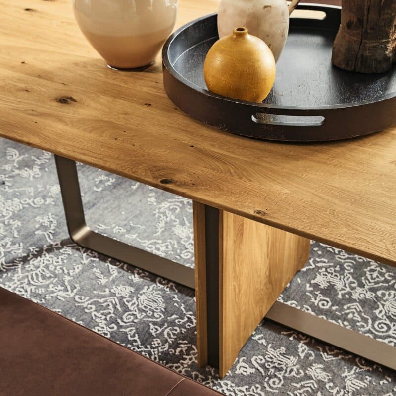 Musterring T2050 Esstisch Detail Massivholztischplatte.