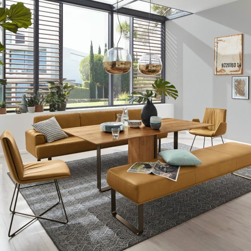 Musterring T2050 Esstisch als Wohnbeispiel.