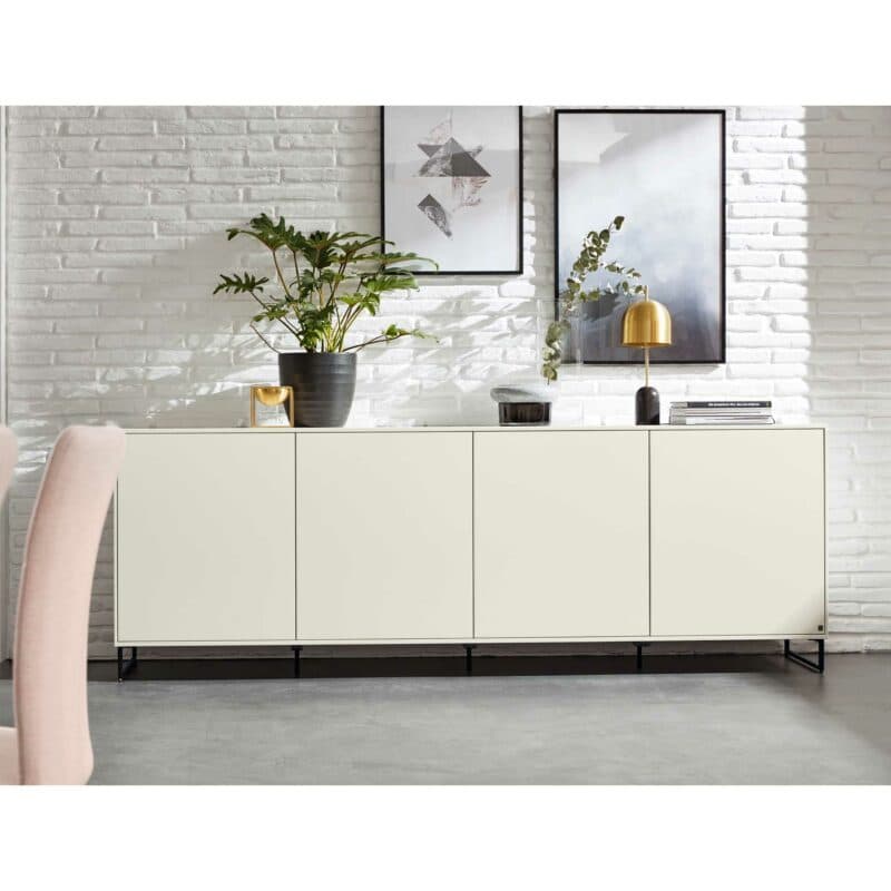 Musterring Kara-Frame Sideboard in weißem Lack als Wohnbeispiel 3.