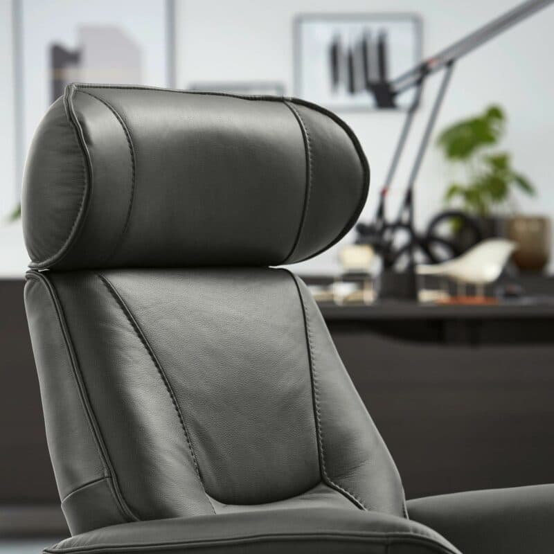 Musterring M 276 Relaxsessel mit verstellbarer Rückenlehne und Kopfteil im Detail.