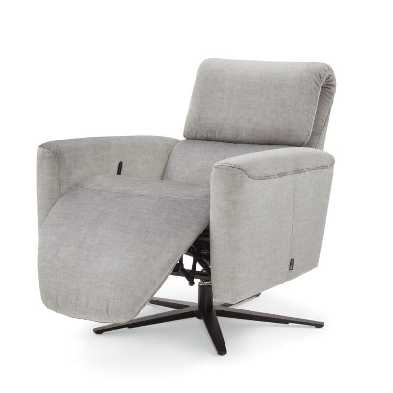 Musterring MR 261 Relaxsessel in Textilbezug Joyce silber mit manueller Relaxfunktion.
