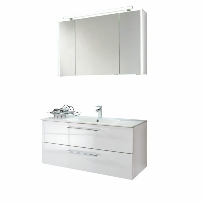 puris Fresh Badprogramm mit Waschtisch, Unterschrank, Spiegel und Handtuchhalter als Freisteller.