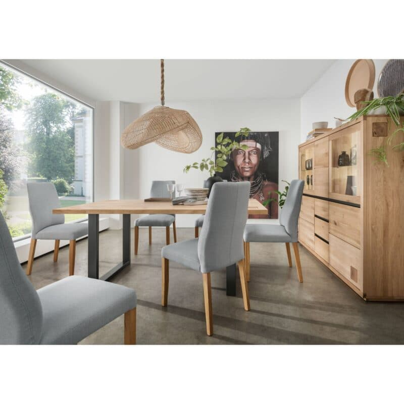 Trendstore Gordian großes Highboard aus massiver Kernbuche im Esszimmer.