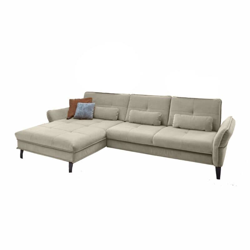 Couchliebe Key West Sofa mit Bezug in Natur und Ottomane links in seitlicher Ansicht
