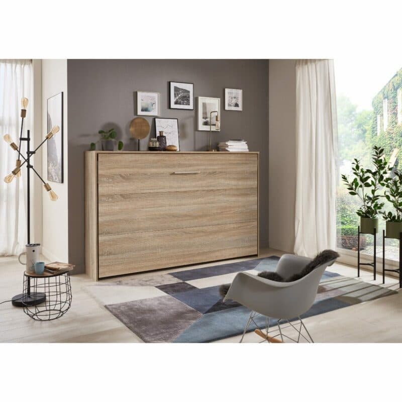 Wimex Juist Schrankbett 120x200 cm in Eiche Dekor als Wohnbeispiel in zugeklapptem Zustand.