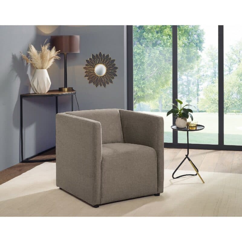 Calizza Interiors Grivola Sessel mit Bezug Flachgewebe Eco-Soil 12 cappuccino – Wohnbeispiel