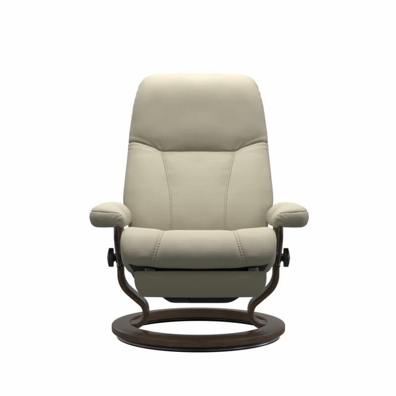 Stressless Consul Classic Power Relaxsessel mit Lederbezug Batick Cream und Gestell in Walnuss - frontal