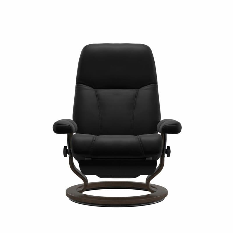 Stressless Consul Classic Power Relaxsessel mit Lederbezug Batick Black und Gestell in Walnuss - frontal