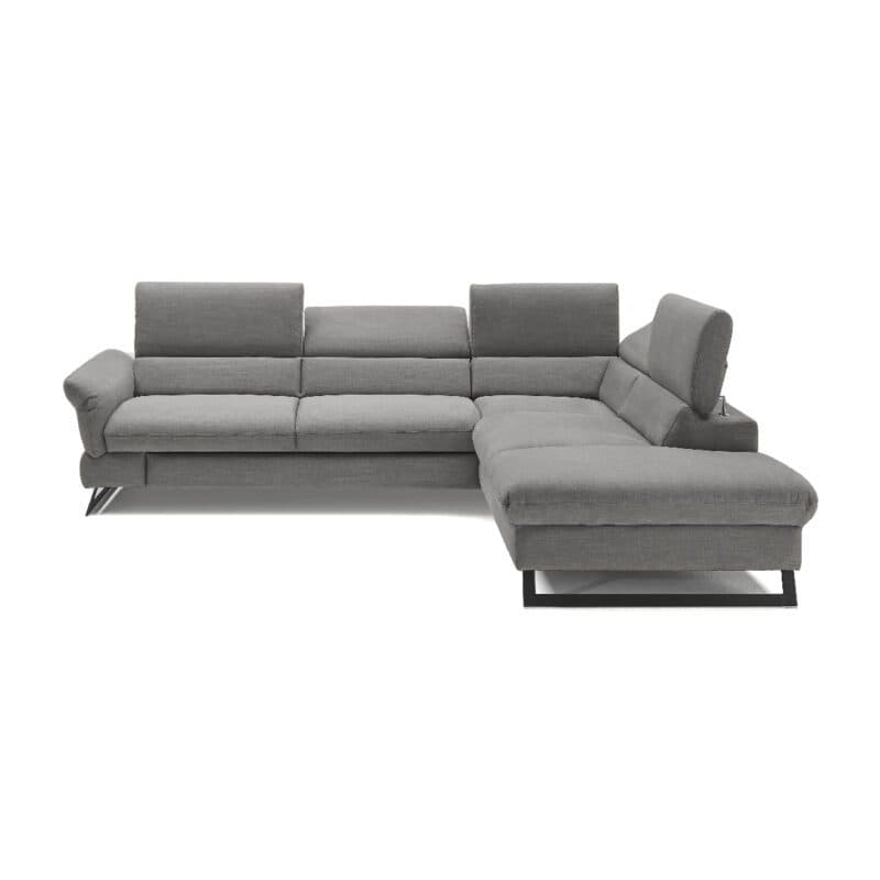 Trendstore Cassandra Ecksofa mit Bezug Webstoff Taupe und Ottomane rechts – unterschiedliche Stellungen Kopfstützen