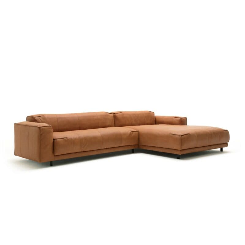 freistil by Rolf Benz Big Sofa freistil 136 mit Lederbezug und Ottomane rechts - Freisteller