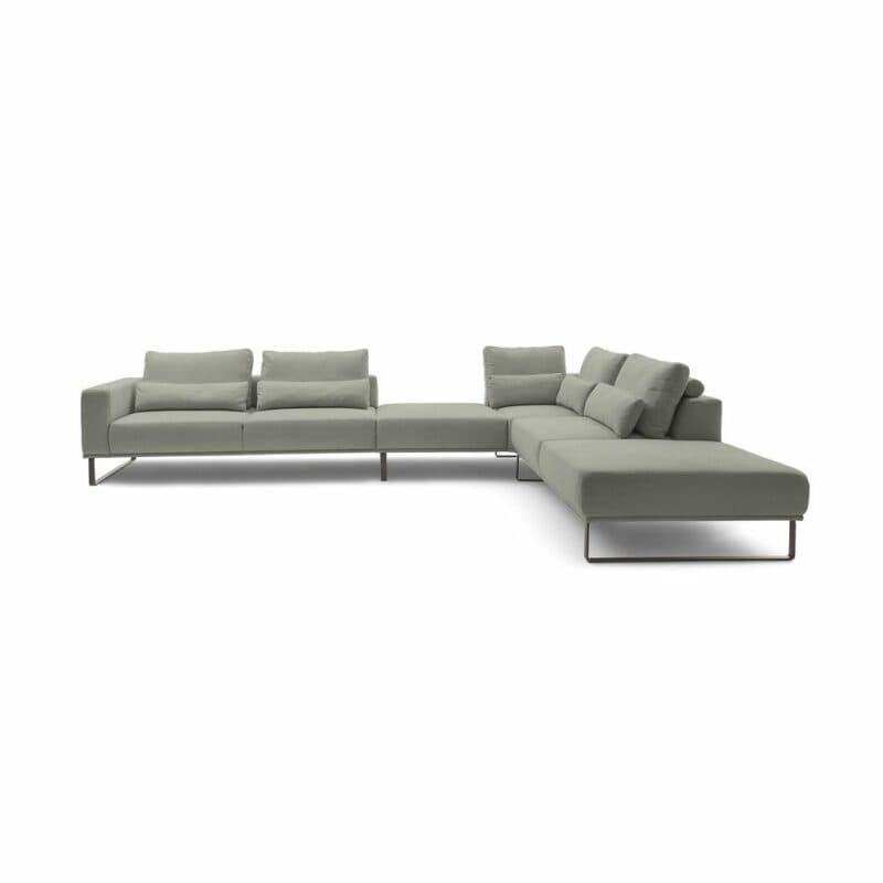 Musterring JustB! Ecksofa mit Zwischenhocker Ottomane rechts Strukturgewebe Yelda light grey Metallkufe schwarz matt frontal