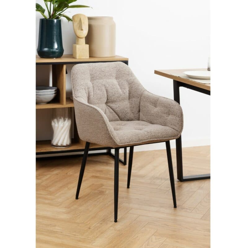 Polsterstuhl mit Bezug in Beige - Wohnbeispiel