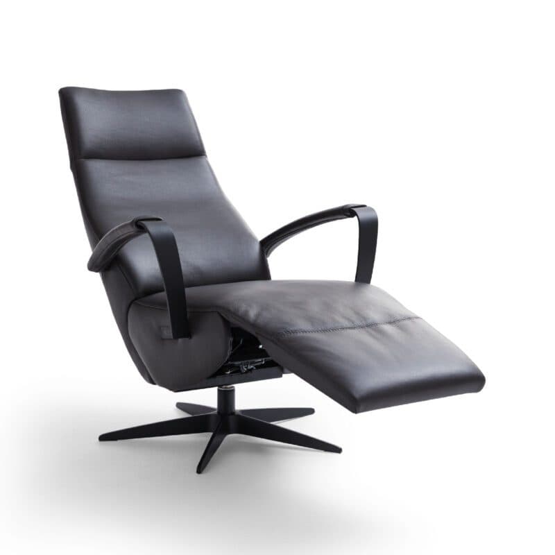 Contur Einrichten Girona Relexsessel in Leder graphit – Relaxposition