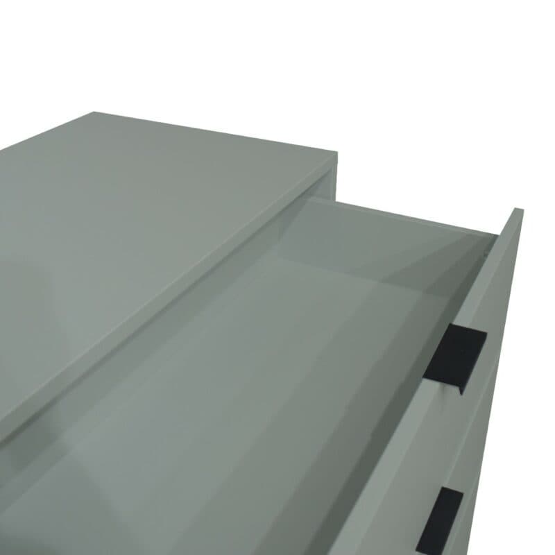 Trendstore Milana Kommode mit 4 Schubladen in Lack piniengrün — Detailansicht Schubladen