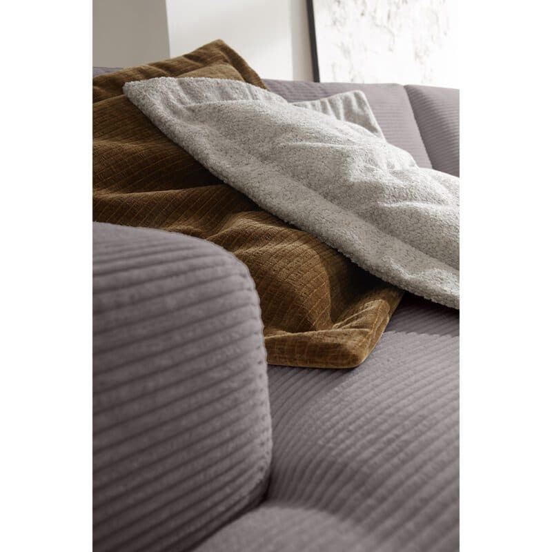 Musterring Lucia Megasofa Bezug Cord grey Nahaufnahme Armlehne und Sitzfläche