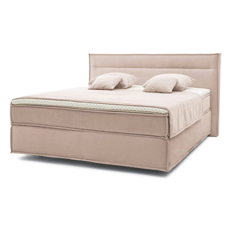 Musterring JustB! Boxspringbett in Flair 10070 weiß schräg mit Deko