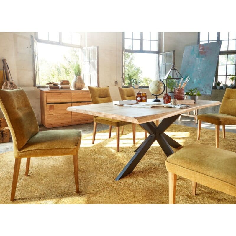 Trendstore Garry Esstisch mit Doppel-X-Gestell und Platte mit gedrehter Kante – Wohnbeispiel