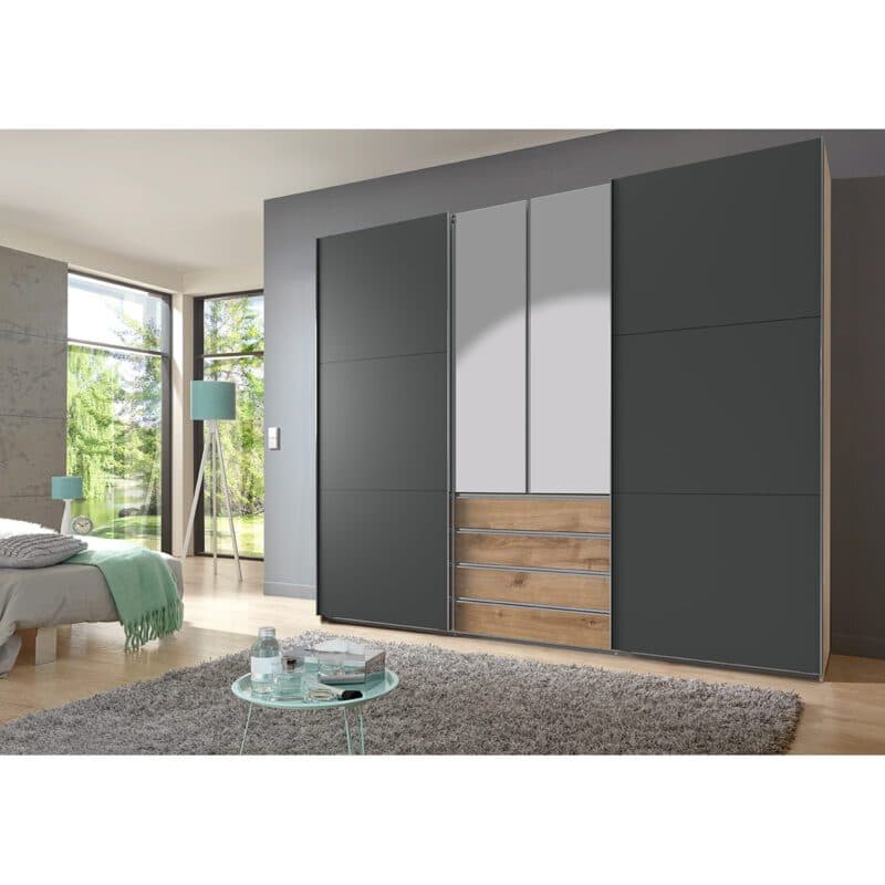 Wimex Magic Schwebetürenschrank Plankeneiche Nachbildung Dekor graphit mit Spiegel 236 cm hoch Wohnbeispiel