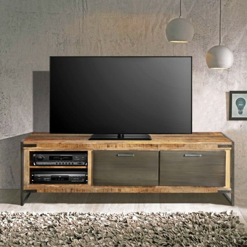 Trendstore Arta Lowboard Mangholz massiv und lackiert Wohnbeispiel