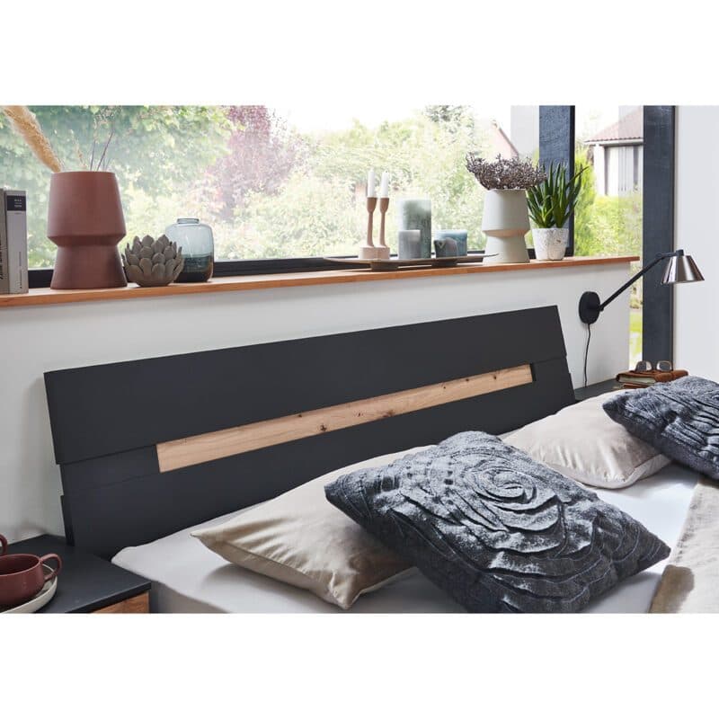 Wimex Gibraltar Detailbild Kopfteil Dekor graphit Absetzung Artisan Eiche Nachbildung