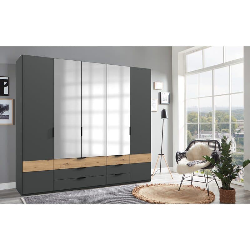 Wimex Gibraltar Drehtuerenschrank 5-tuerig in Dekor graphit Absetzung Artisan Eiche Nachbildung mit Spiegel Wohnbeispiel