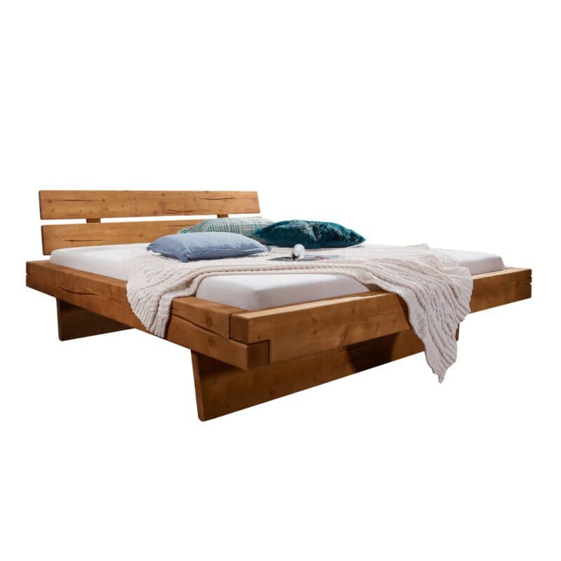 Trendstore Bennet Balkenbett aus Fichte honigfarben ohne Bettkasten.