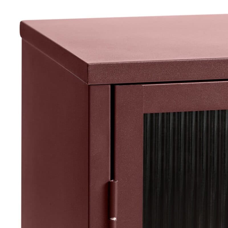 Trendstore Undine Sideboard aus rotem Metall mit Glaseinsatz - Detail