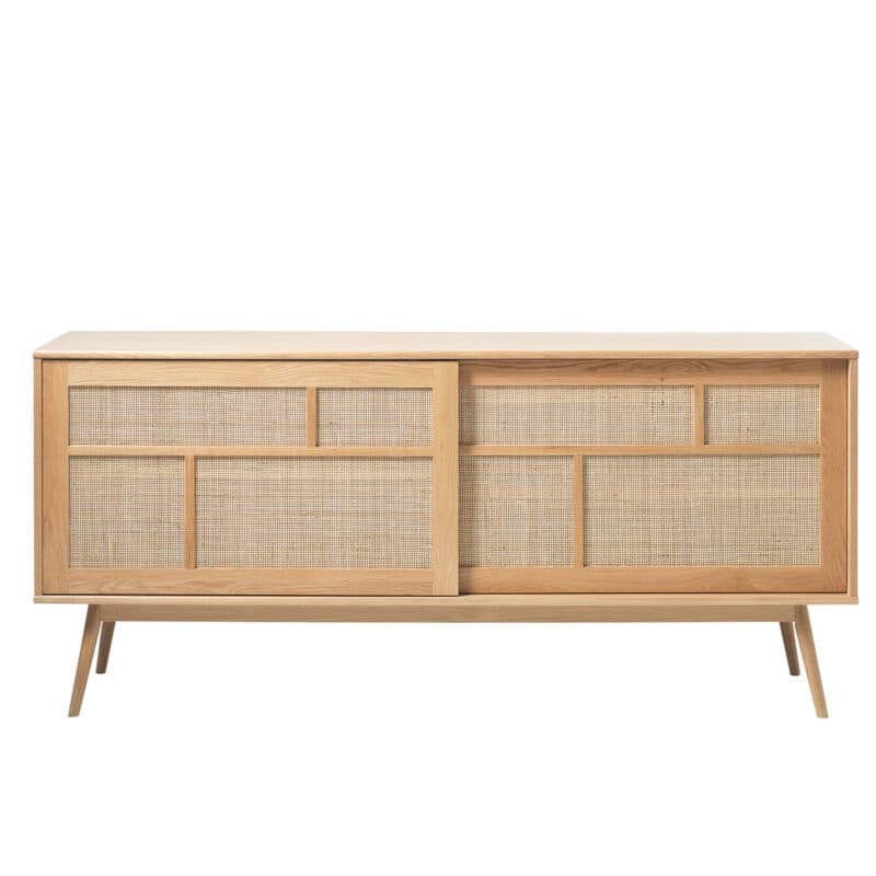 Trendstore Uppsala Sideboard aus furnierter Eiche (natur) mit Rattangeflecht - frontal, geschlossen
