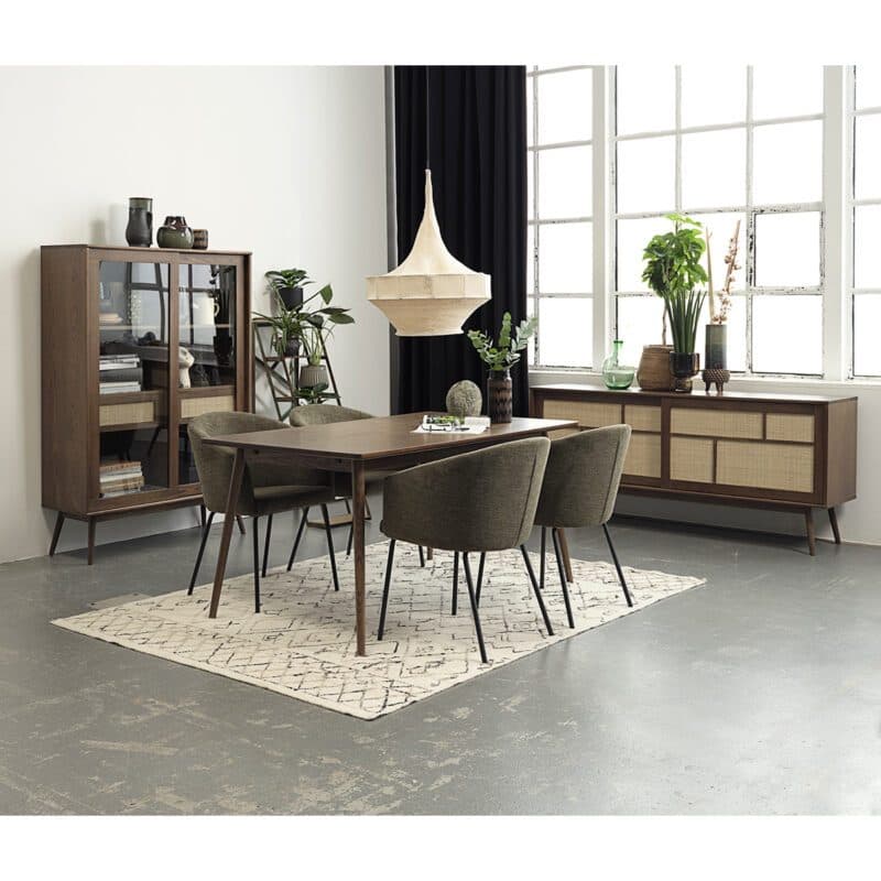 Trendstore Uppsala Sideboard aus furnierter Eiche (smoked) mit Rattangeflecht - Wohnbeispiel